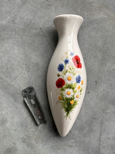 Blumenvase oldtimer autovase - oldtimer,